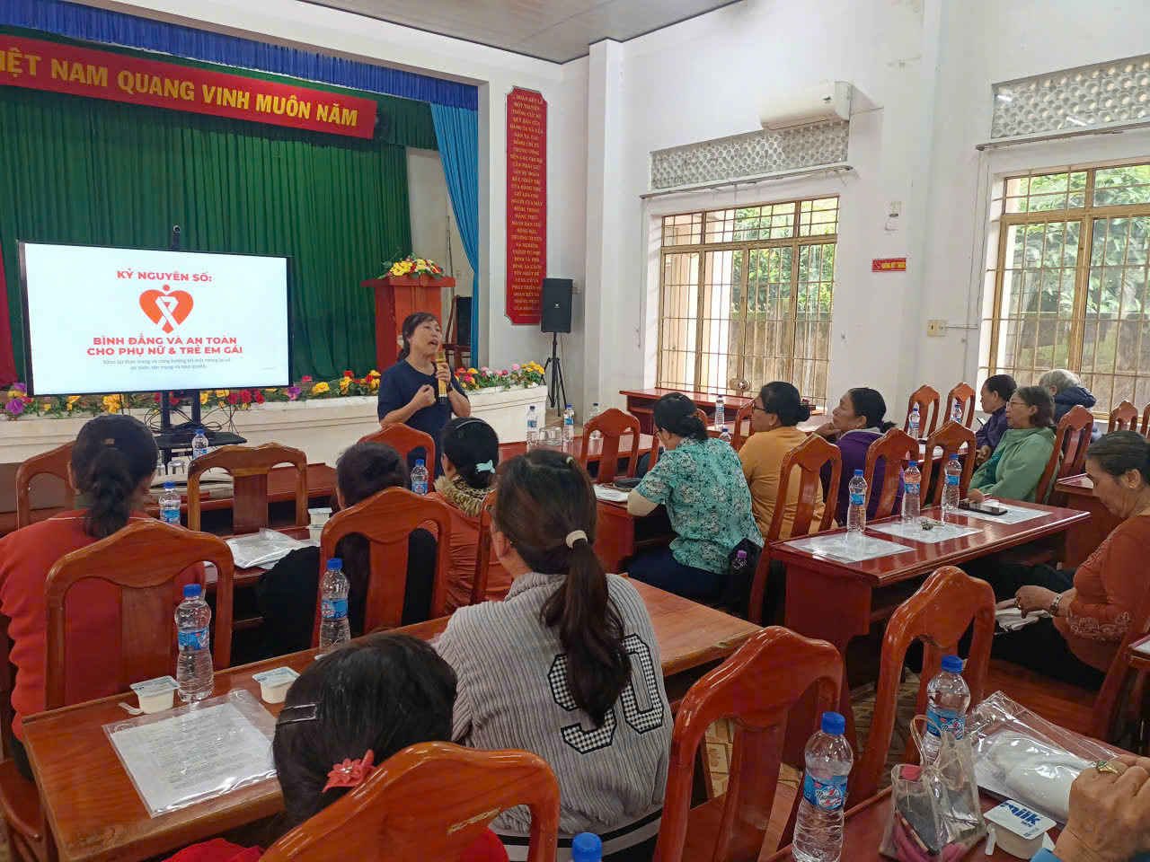 Chấm dứt bao lực bắt đầu từ nhận thức, tiếp nối bằng hành động